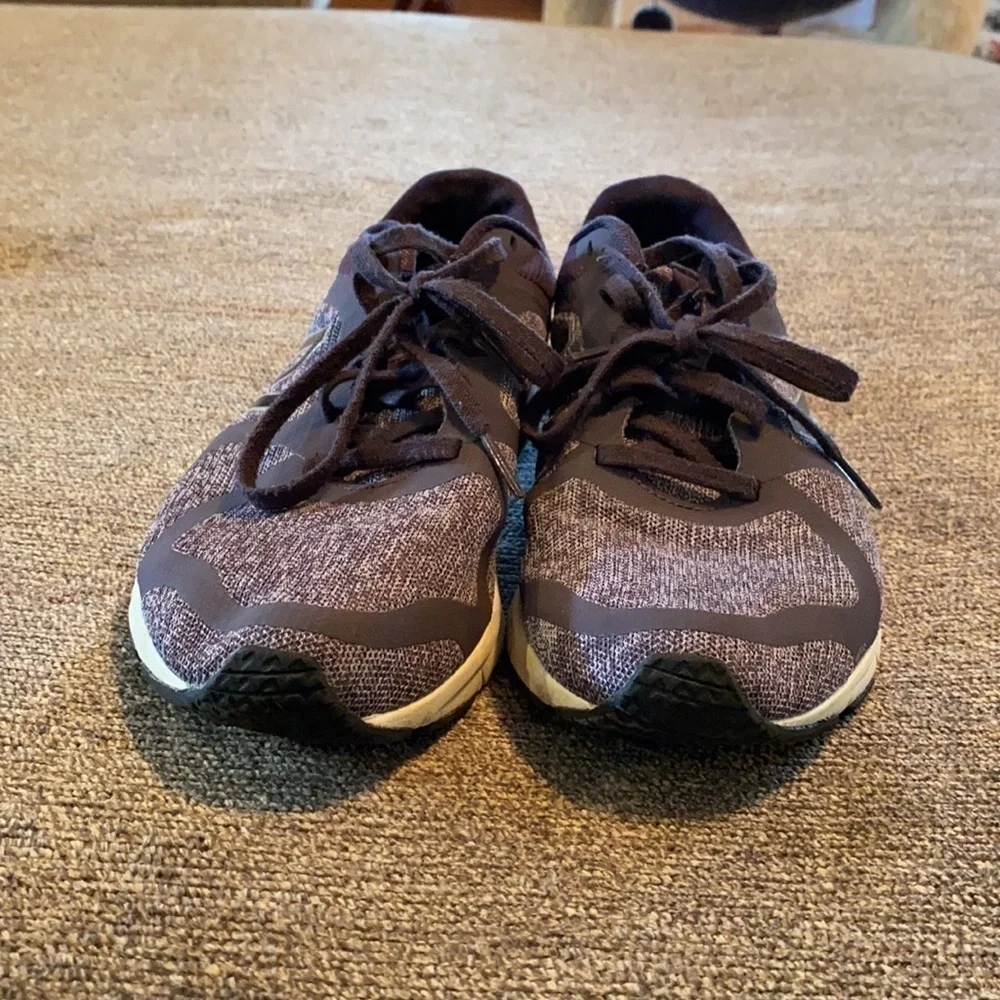 𝅺new Balanxe Cush ultra soft sneakers; size 8.5